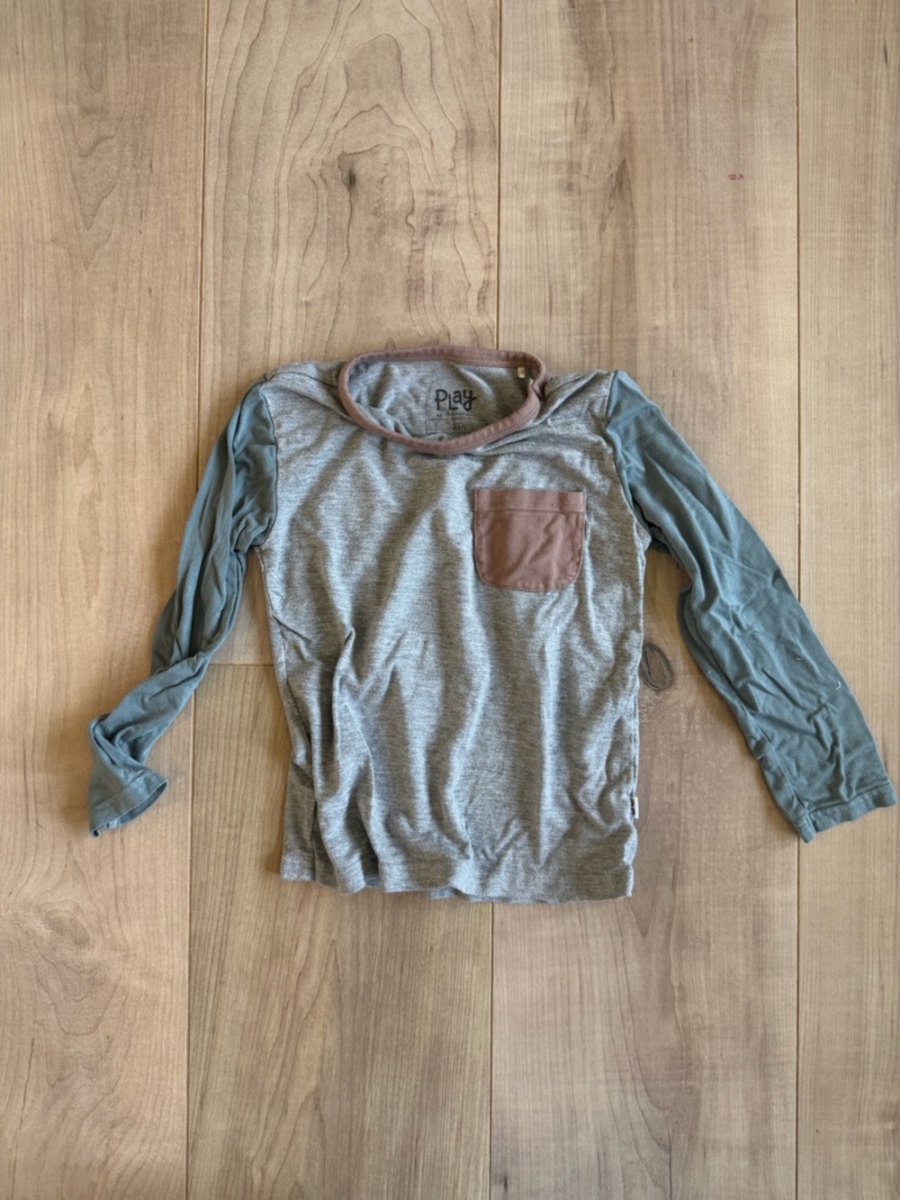 Little Sleepies PLAY Gray Tee with Greenish/blue Sleeves and Brown Pocket